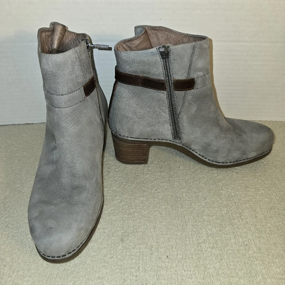 Dansko Hartley Grey Nubuck Boots size 39/9us